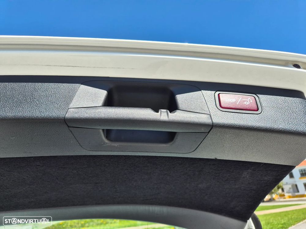 Mercedes-Benz E 300 de Avantgarde - 7