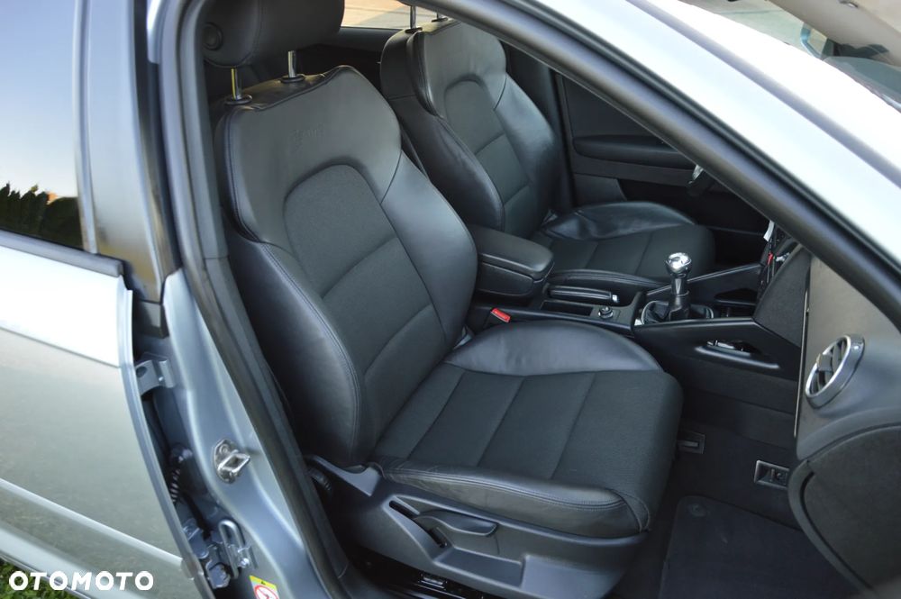 Audi A3 Sportback 2.0 TDI DPF S line Sportpaket plus - 21