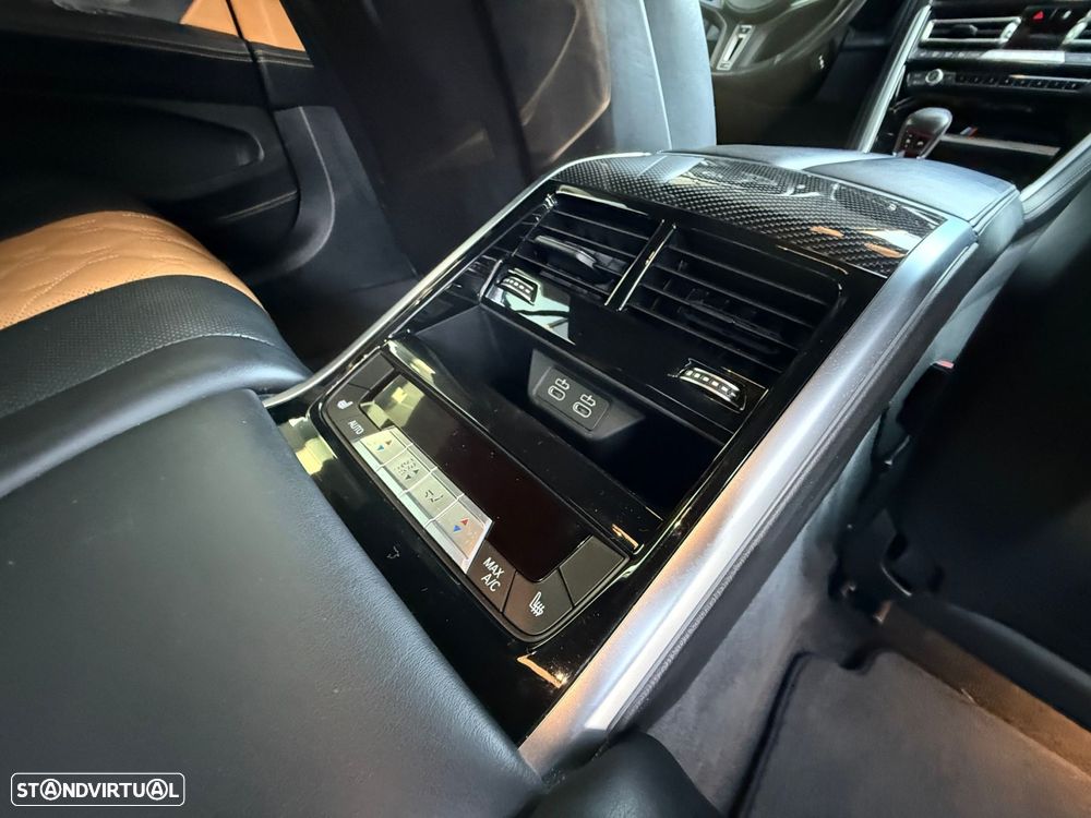 BMW M8 Competition - 22