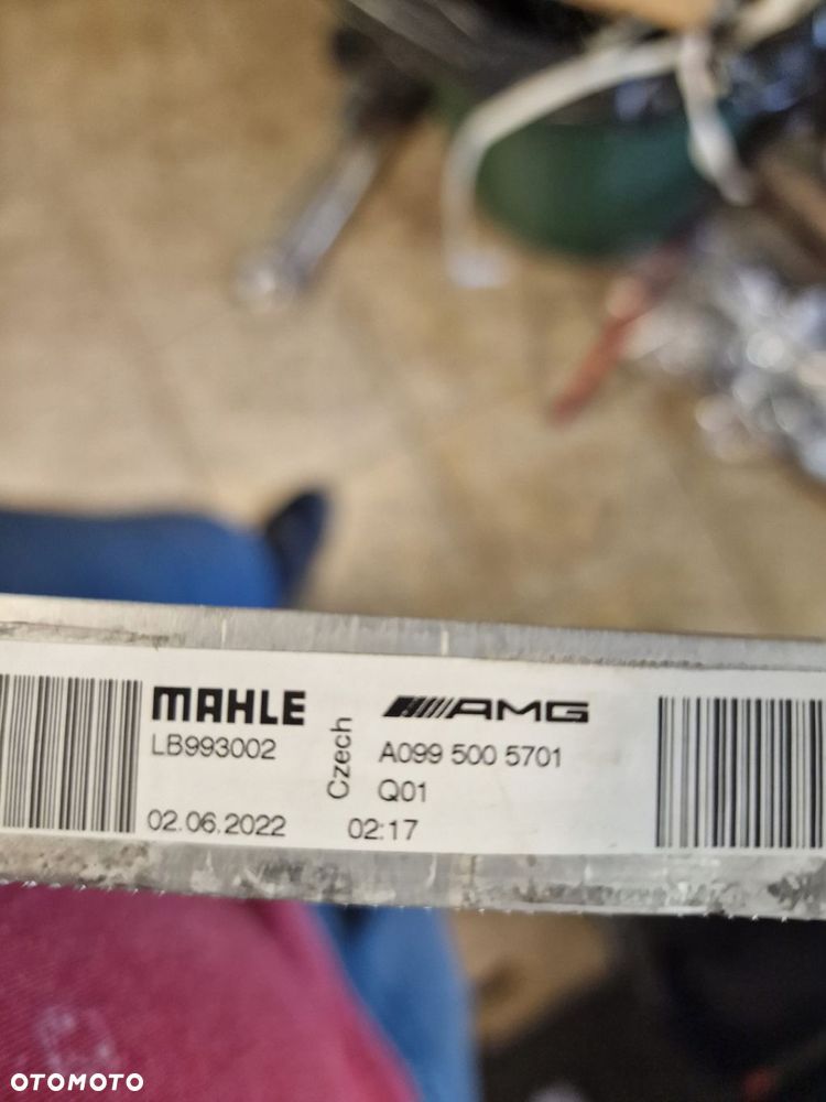 CHŁODNICA MERCEDES AMG A0995005701 - 5