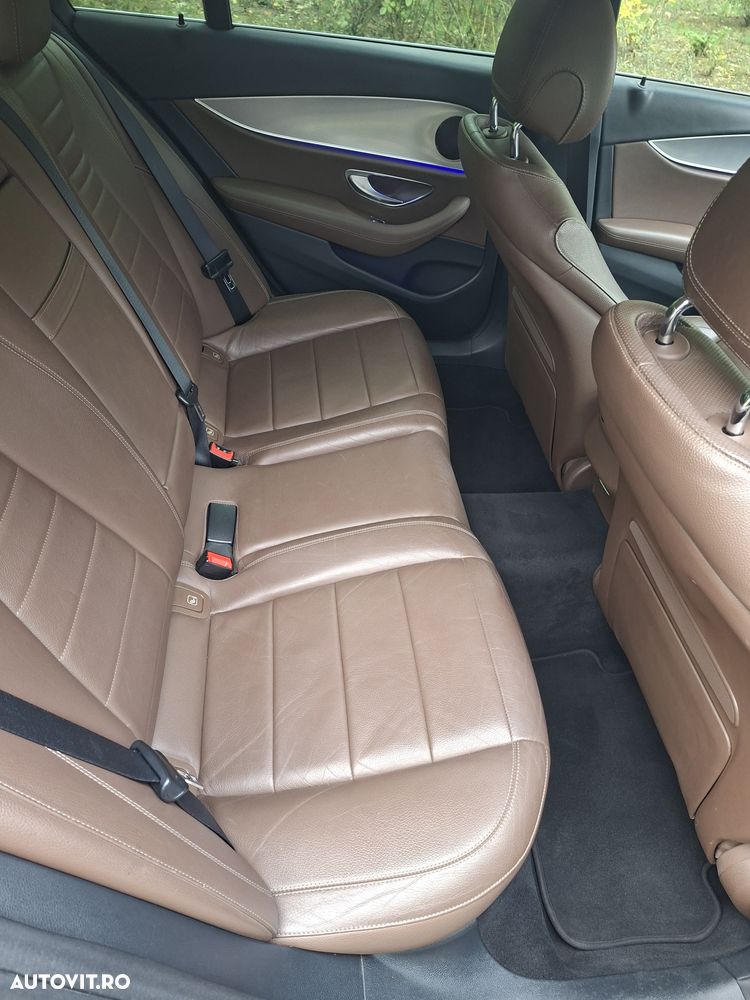 Mercedes-Benz E 220 d 4MATIC Aut. - 14