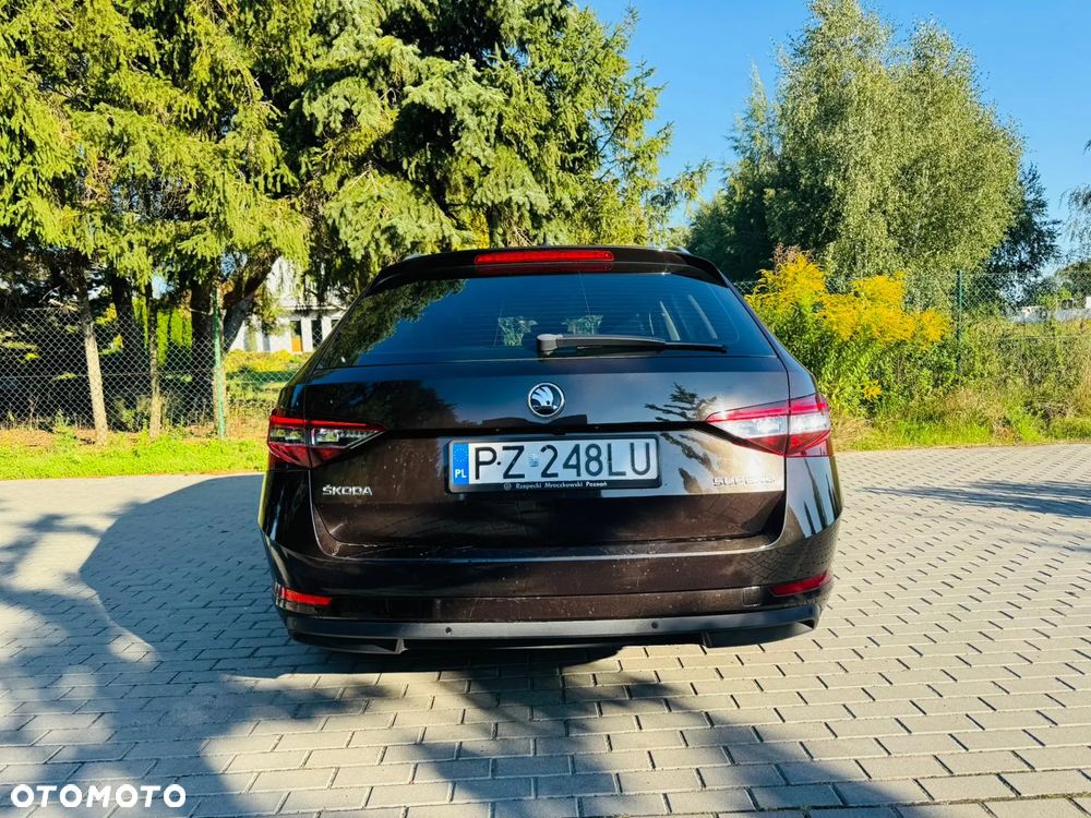 Skoda Superb 2.0 TDI 4x4 Style DSG - 6