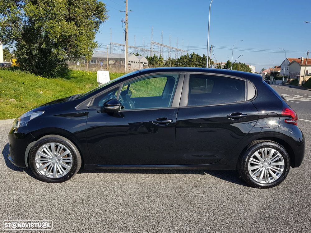 Peugeot 208 1.5 BlueHDi Signature - 6