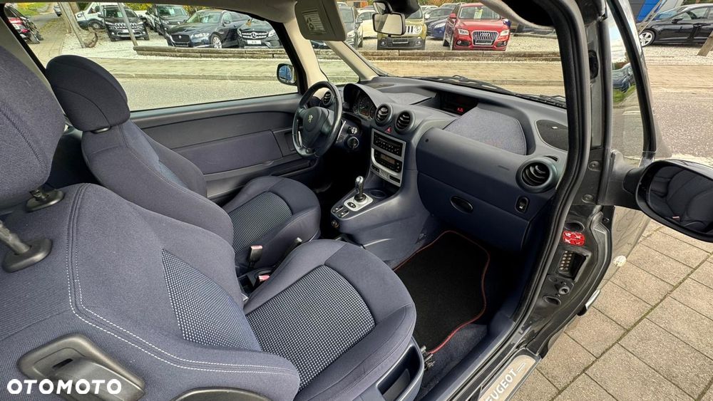 Peugeot 1007 1.6 Trendy 2-Tronic - 20