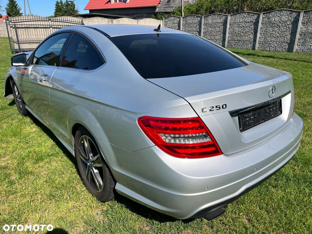 Mercedes-Benz Klasa C 250 7G-TRONIC Edition - 3