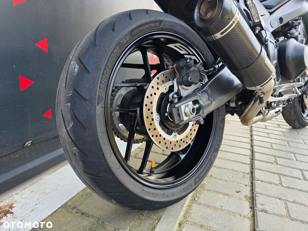 Yamaha MT - 18