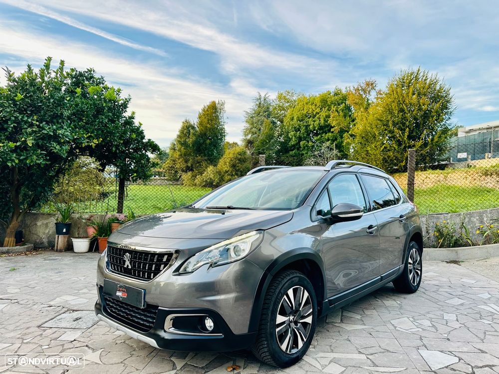Peugeot 2008 1.2 PureTech Allure - 2