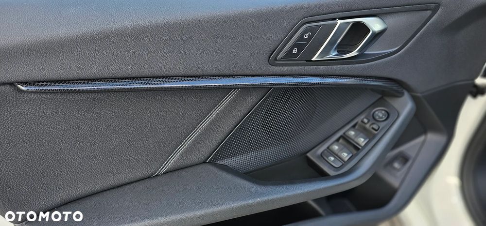 BMW Seria 1 118i - 26