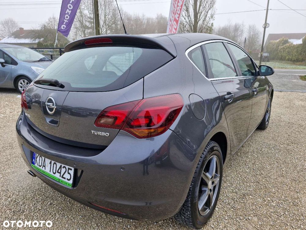 Opel Astra 1.4 Turbo Cosmo - 9