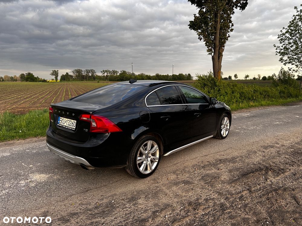 Volvo S60 2.5 T5 - 6