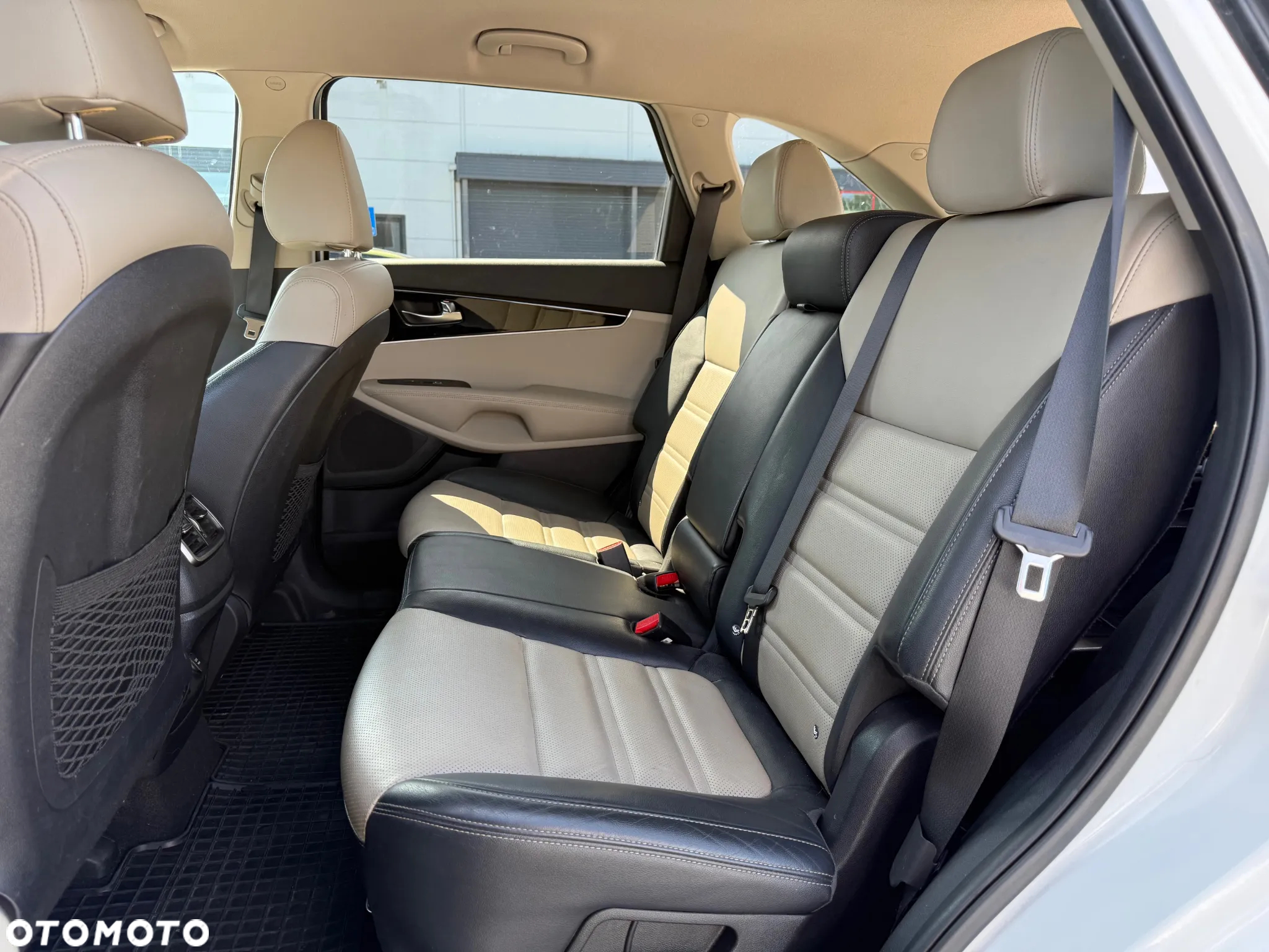 Kia Sorento 2.0 CRDI Business Line Plus - 23