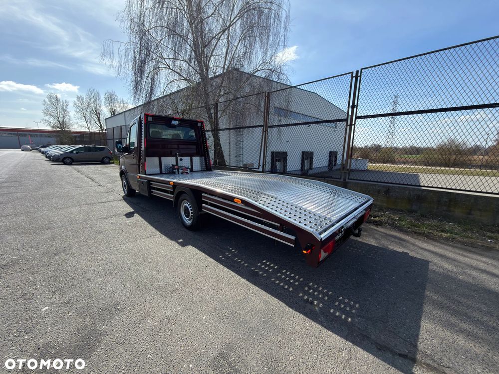 Mercedes-Benz SPRINTER - 11