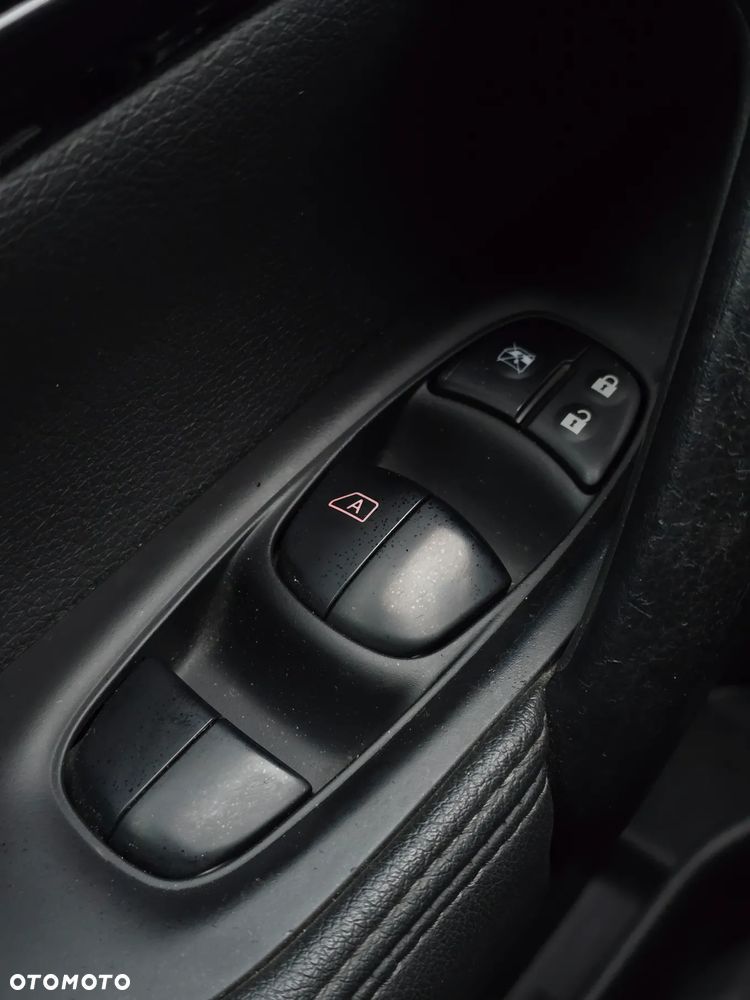 Nissan Qashqai 1.6 dCi Tekna - 29