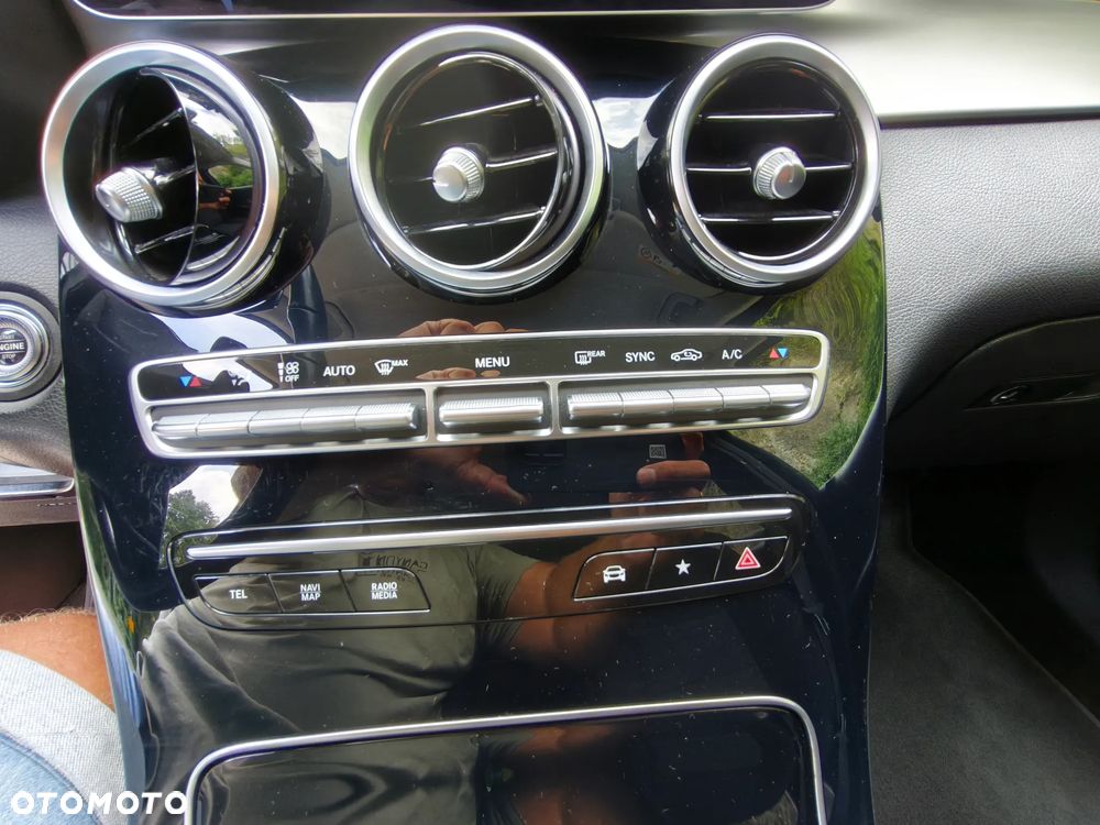 Mercedes-Benz GLC 200 d 4Matic 9G-TRONIC - 30