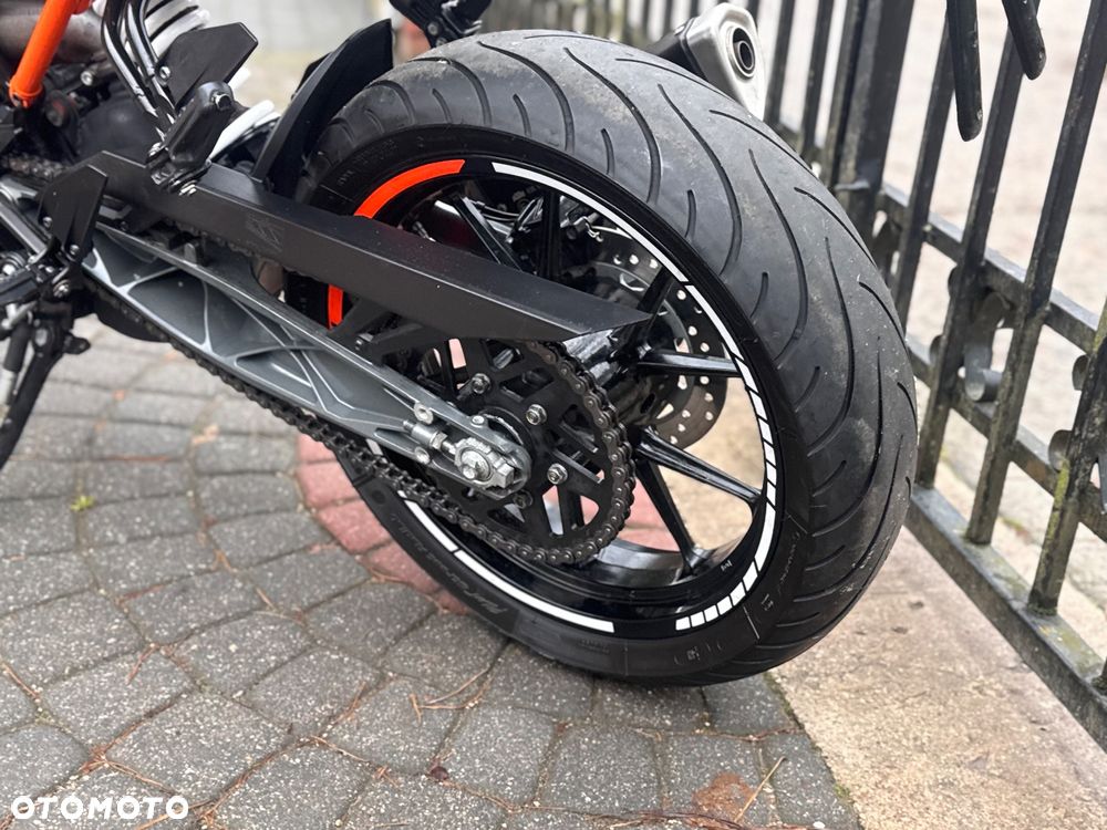 KTM Duke - 21