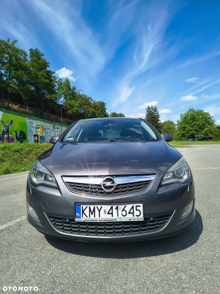 Opel Astra 2.0 CDTI Cosmo - 1