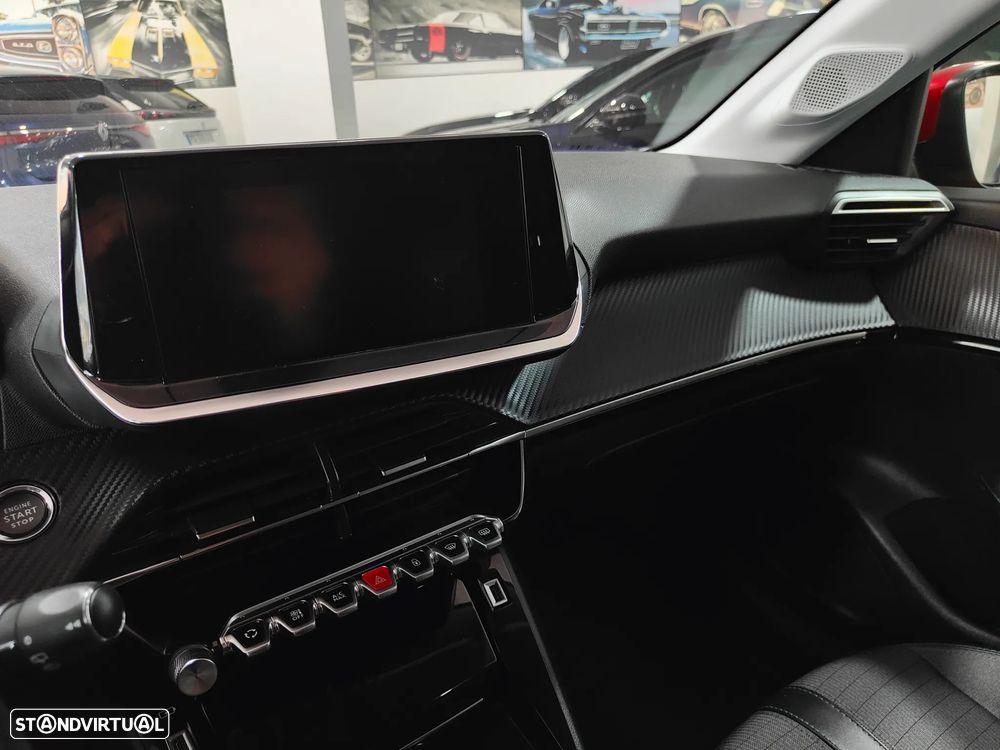 Peugeot 208 1.2 PureTech Allure EAT8 - 42