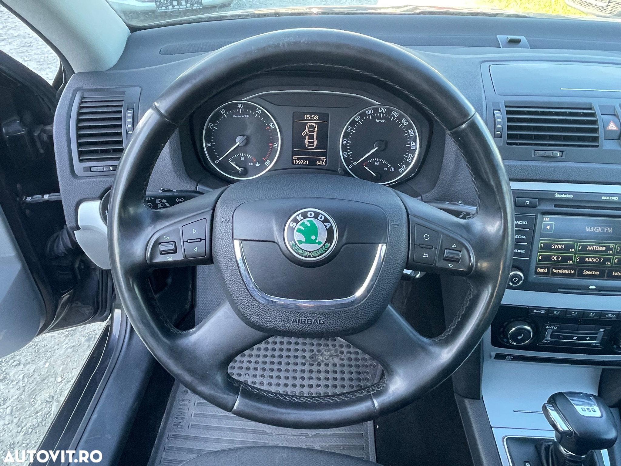Skoda Octavia 1.4 TSI Ambiente DSG - 18