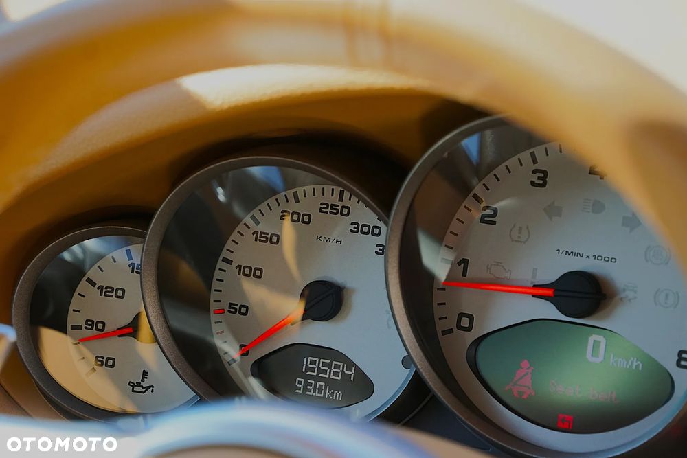 Porsche 911 Carrera 4S PDK - 18