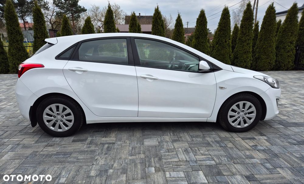 Hyundai i30 blue 1.6 CRDi Classic - 8