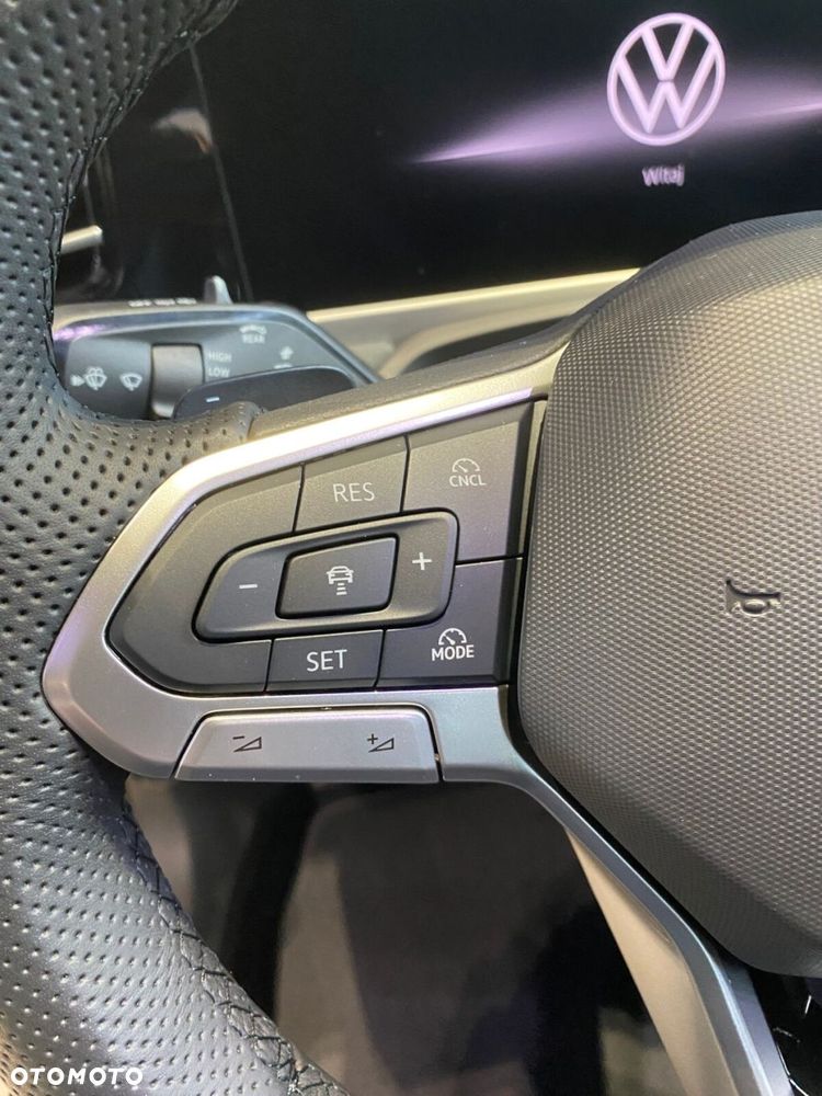 Volkswagen Passat Variant 2.0 TSI R-Line Plus DSG - 17