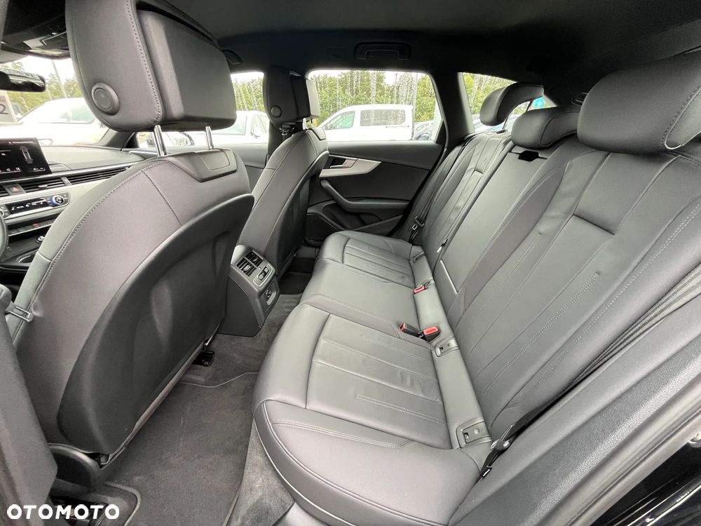 Audi A4 Avant 35 TFSI S tronic - 16