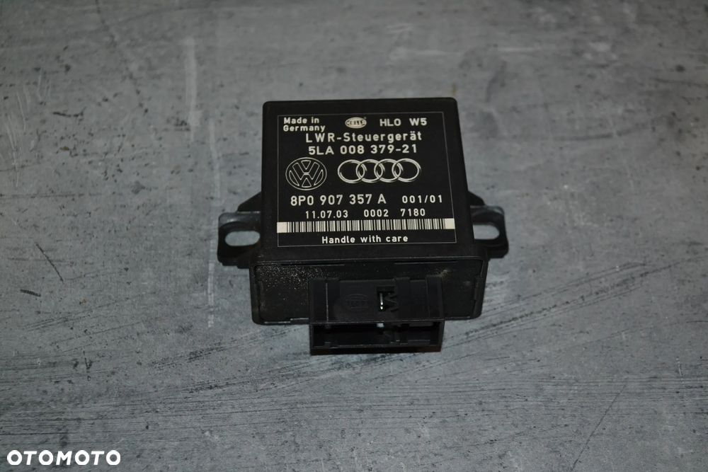 AUDI A3 8P MODUŁ SWIATEŁ KSENON STEROWNIK 8P0907357A - 1