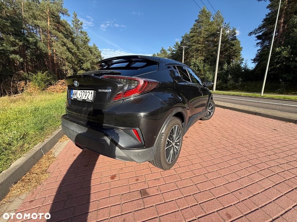 Toyota C-Hr 2017 photo 3