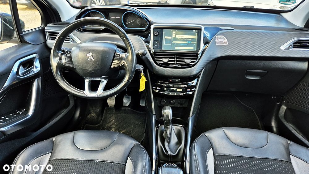 Peugeot 2008 1.6 VTi Allure - 32
