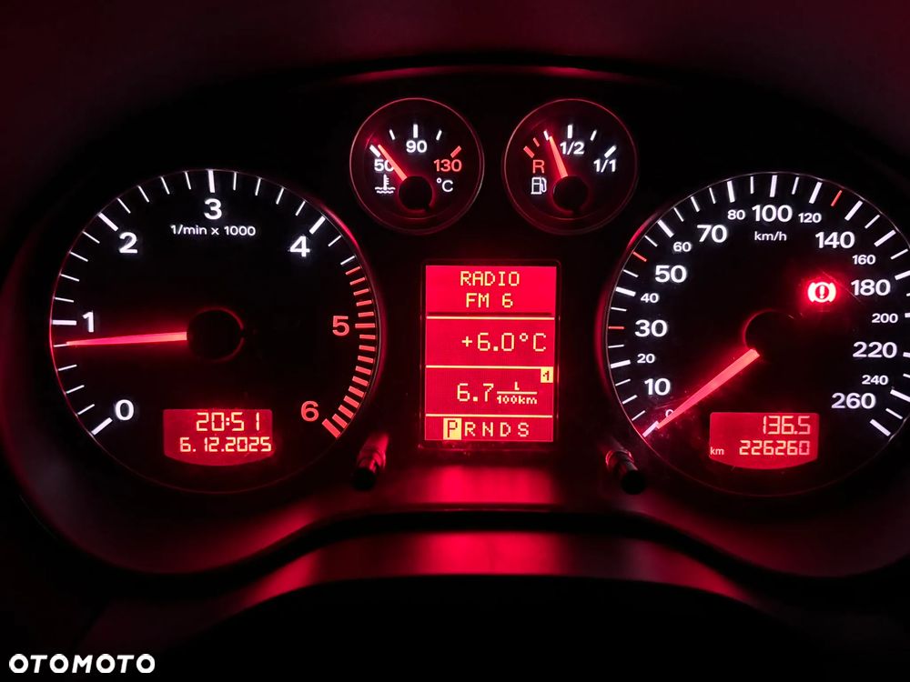 Audi A3 Sportback 2.0 TDI DSG S line Sportpaket plus - 28