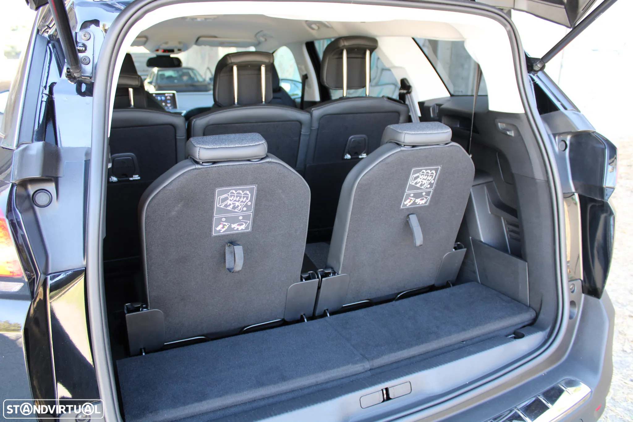 Peugeot 5008 1.5 BlueHDi Allure EAT8 - 22