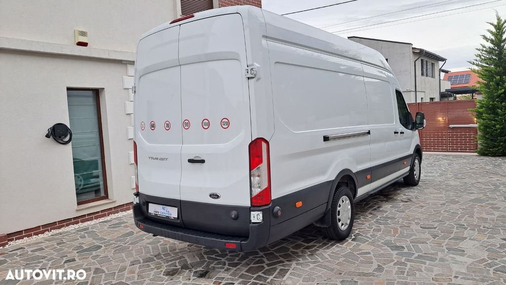 Ford Transit 2022 photo 4