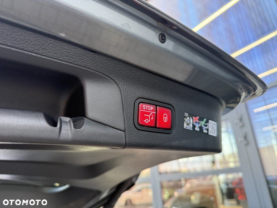 Mercedes-Benz GLS - 15