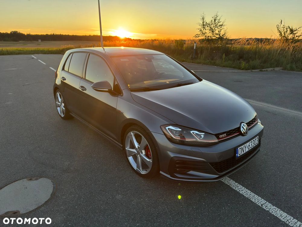 Volkswagen Golf - 7