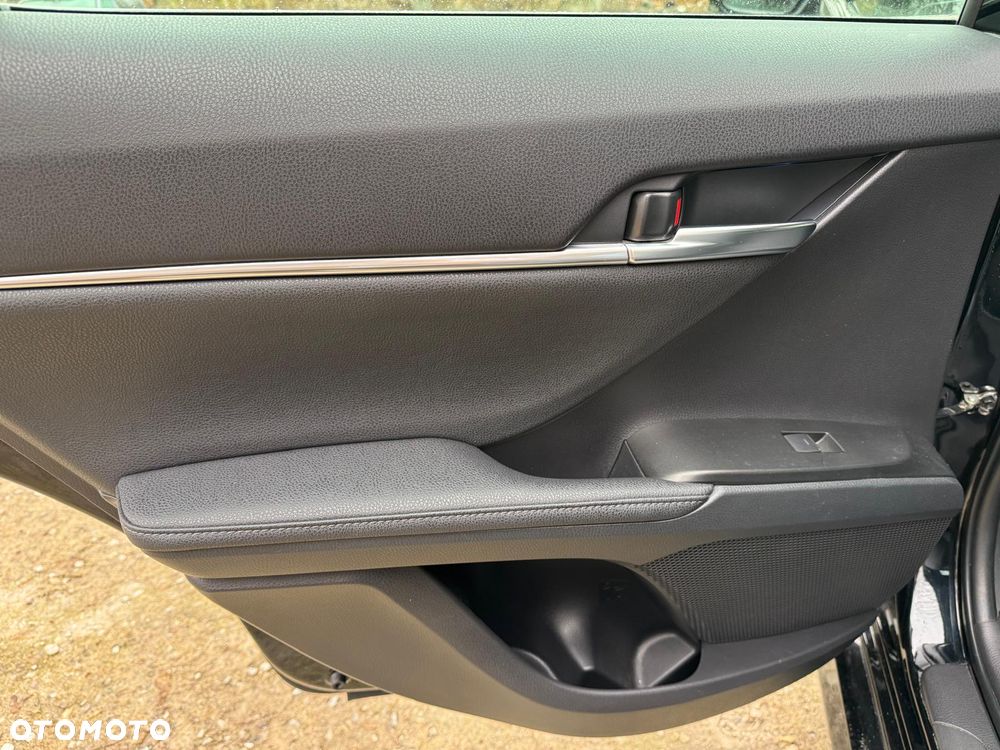 Toyota Camry 2.5 Hybrid Executive CVT - 13