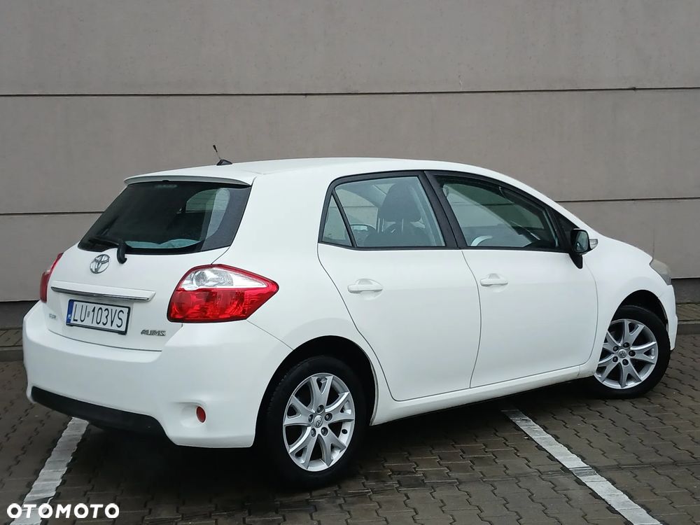 Toyota Auris - 17