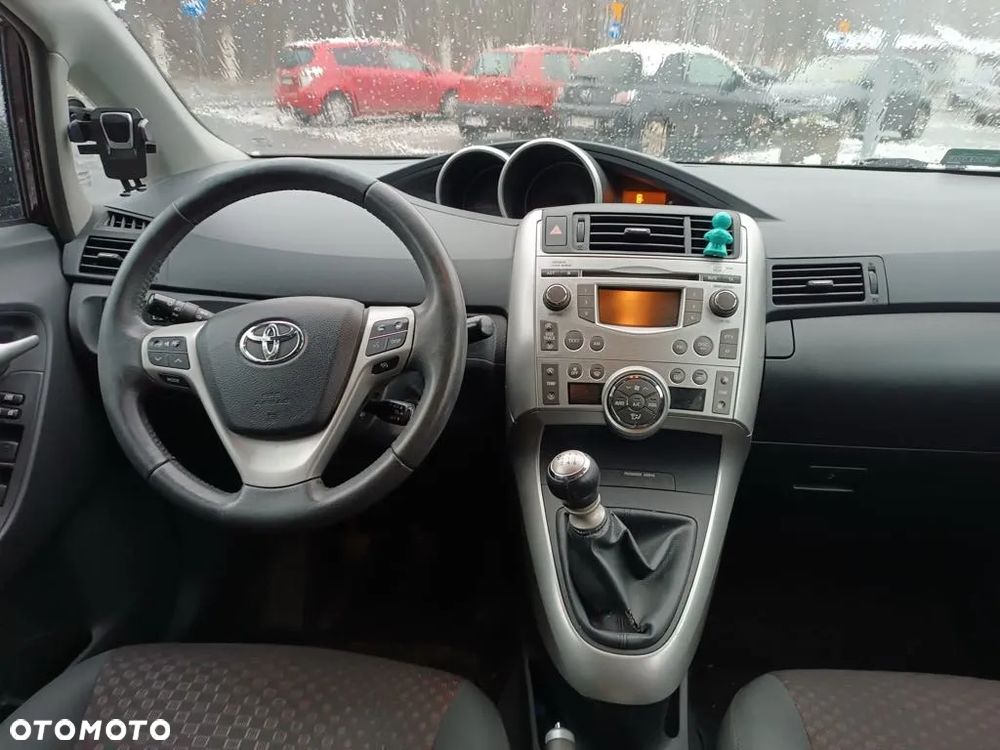 Toyota Verso 2.0 D-4D 2010 7os - 1