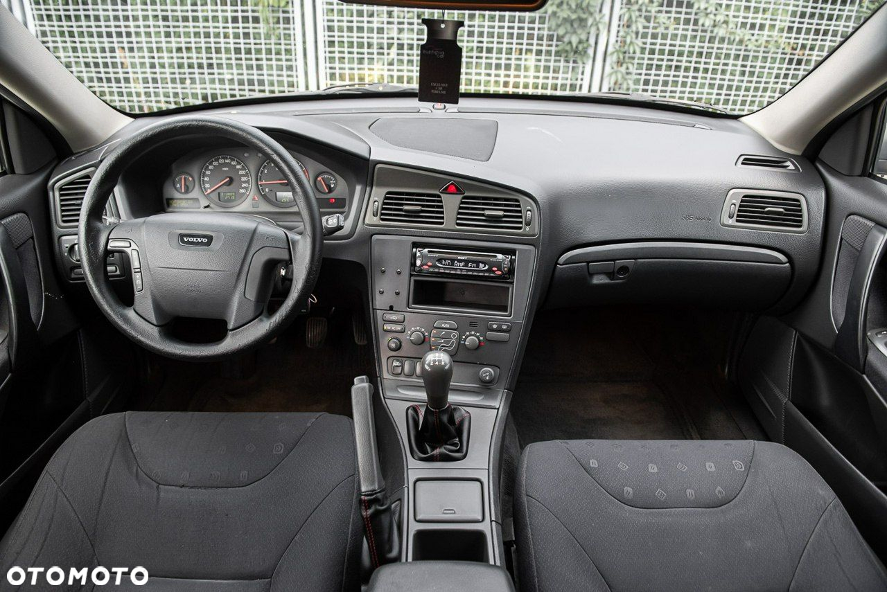 Volvo V70 2.4 Premium - 5