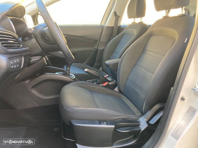 Fiat Tipo 1.3 M-Jet Street - 25