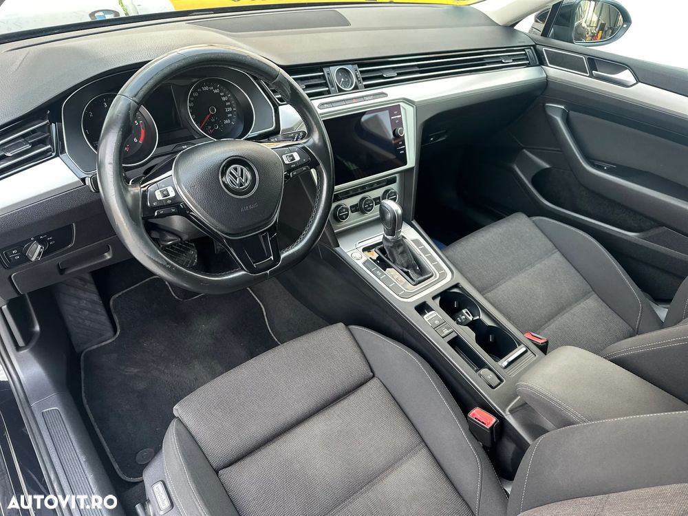 Volkswagen Passat 2.0 TDI DSG (BlueMotion Technology) Comfortline - 6