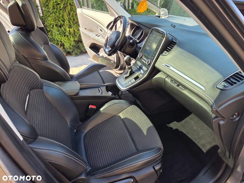 Renault Grand Scenic - 8