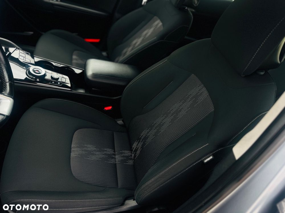 Kia Sportage 1.6 T-GDI 2WD Eco-Dynamics + (48V M-H) DCT Spirit - 7