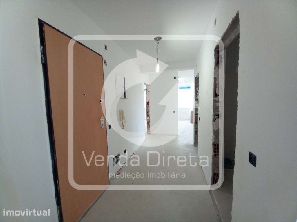 Apartamento T4 remodelado no Laranjeiro - Grande imagem: 4/30