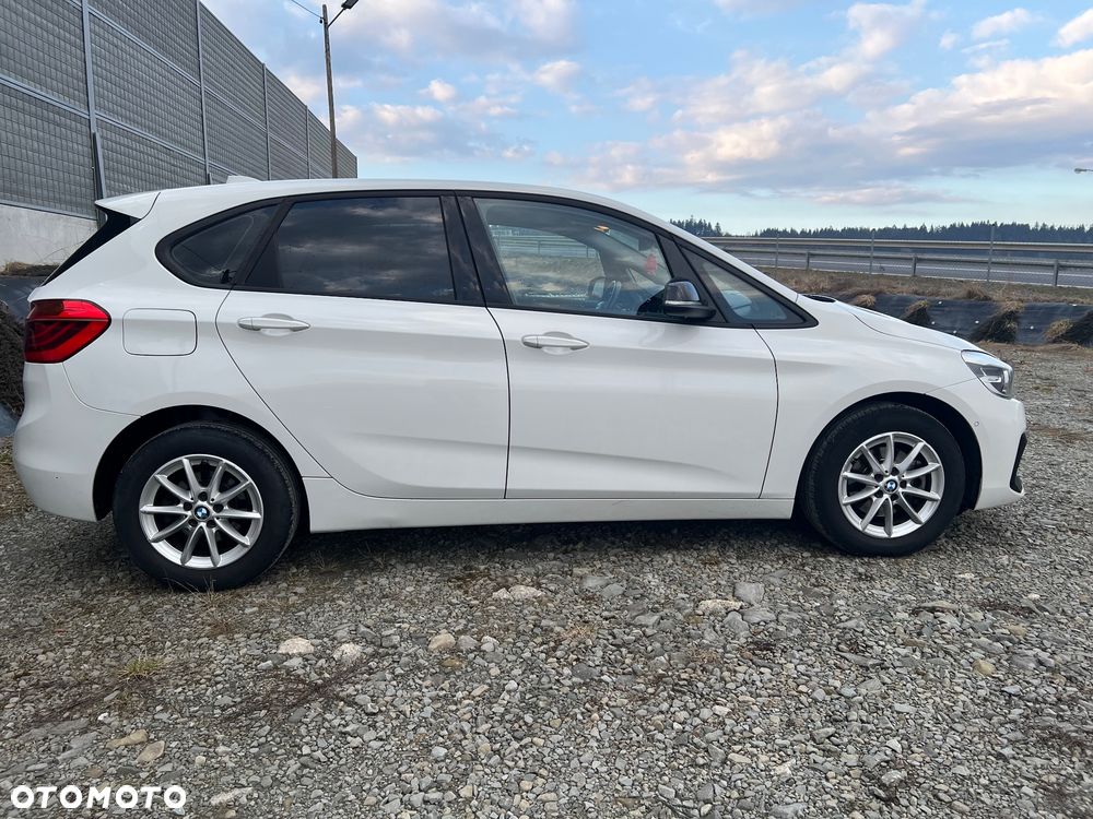 BMW Seria 2 216d Sport Line - 14