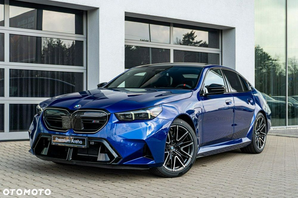 BMW M5 xDrive - 3