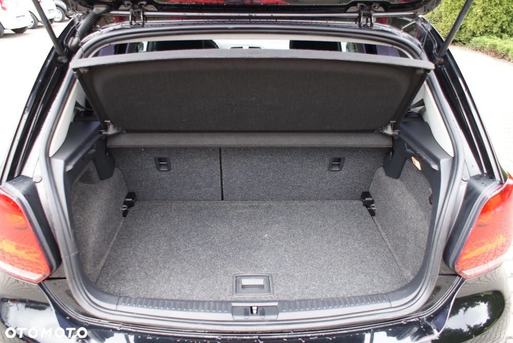 Volkswagen Polo - 12