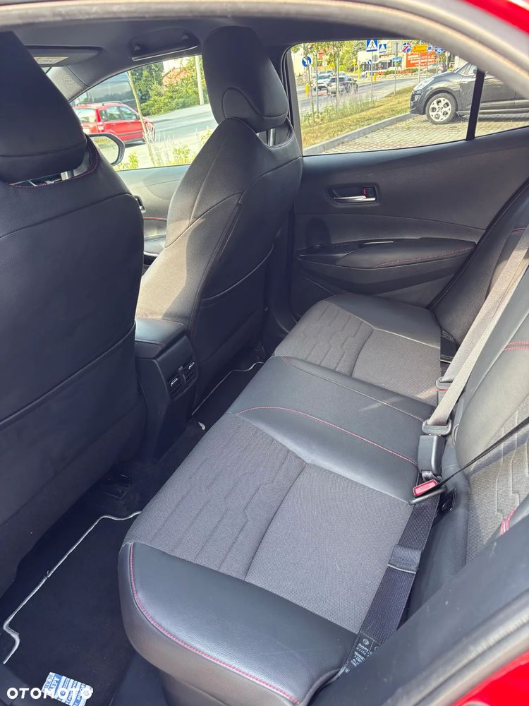 Toyota Corolla - 4
