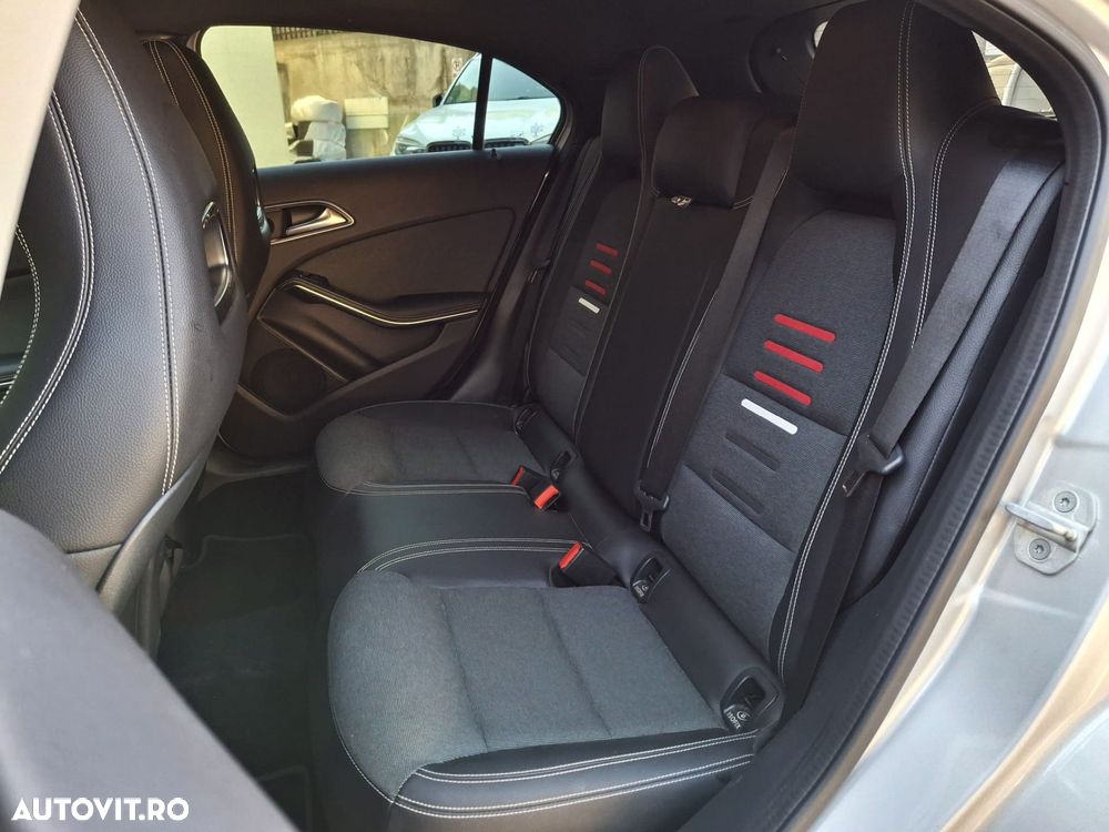 Mercedes-Benz A 180 7G-DCT - 19