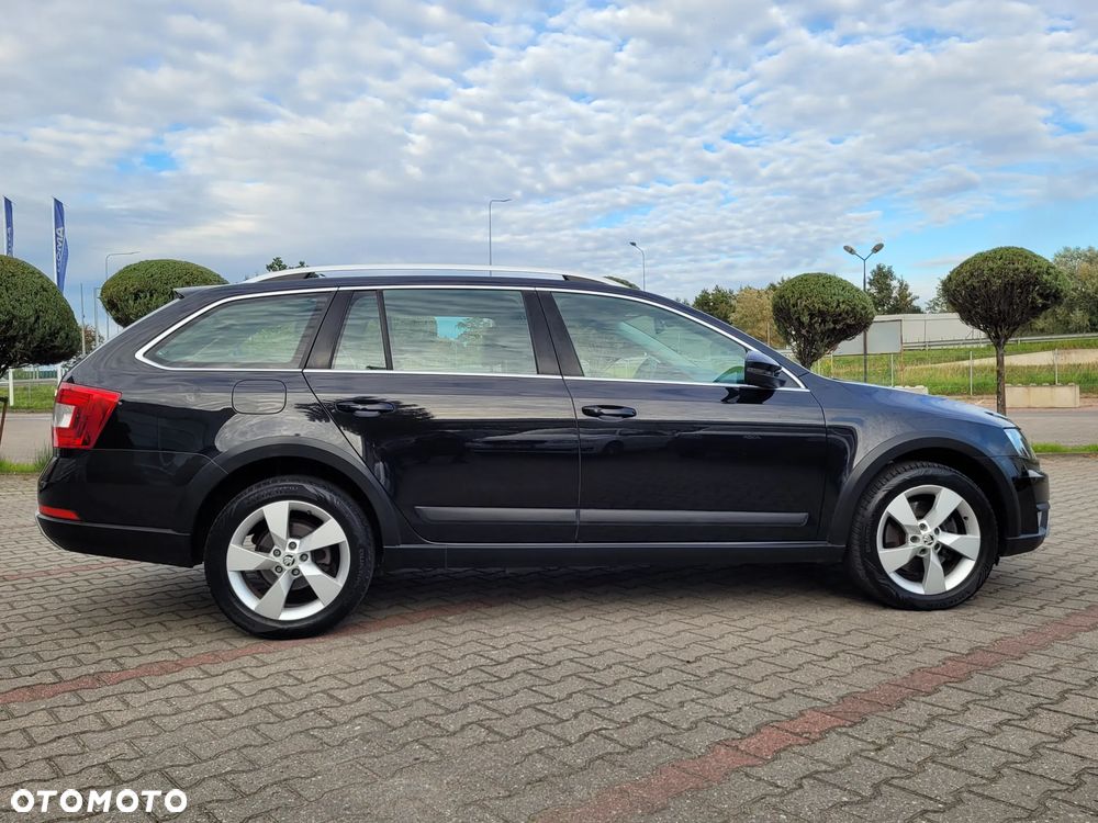 Skoda Octavia 2.0 TDI 4x4 DSG Scout - 4
