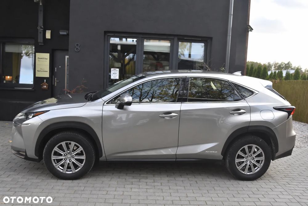 Lexus NX 300h Comfort AWD - 6